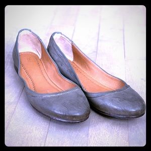 Like new Charcoal Frye Carson Ballet Flats